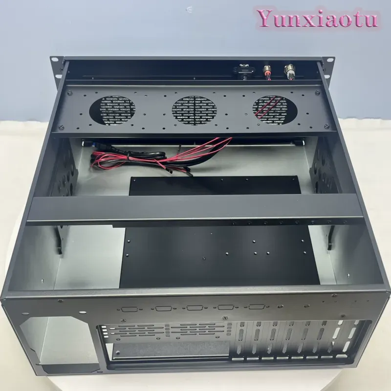 Chassis per server 4U, scheda  - 8 Gpu 4U Server Chassis recensione e prezzo